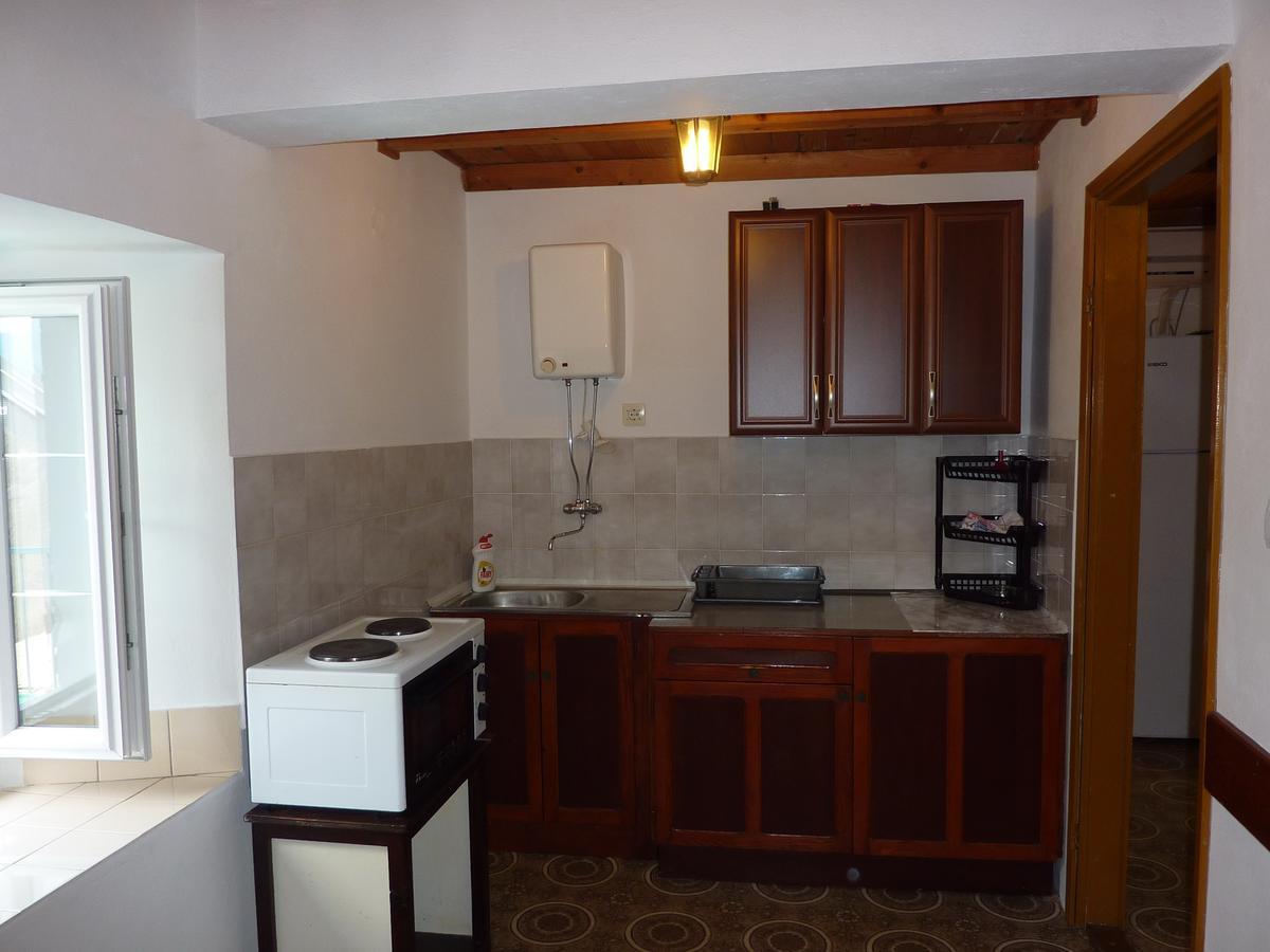 Rose - Apartmani Janovic Luštica Eksteriør billede